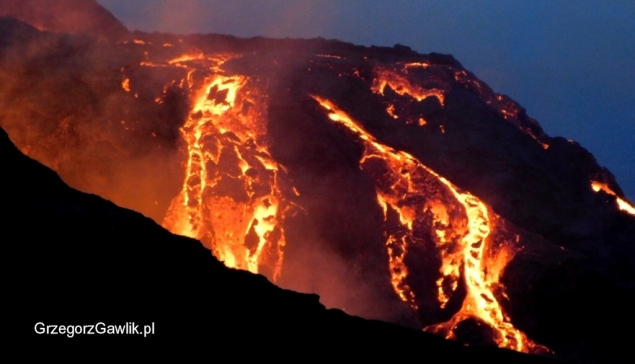 ISLANDIA – erupcja wulkanu więc Projekt 100 Wulkanów musiał tam być
